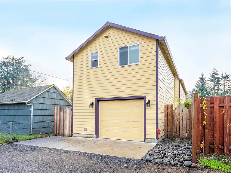 6145 SE Woodstock Blvd #B — Photo 21