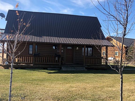 3rd image of 221 Beaver Dr