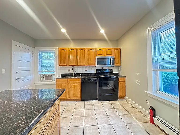 47 Carolina Ave #3 — Photo 6