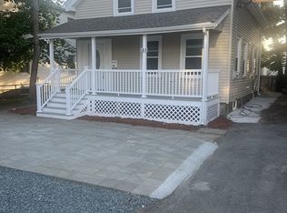 14-14R Russell St, Waltham, MA 02453