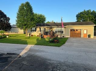 414 S Burke St, Wolcott, IN 47995