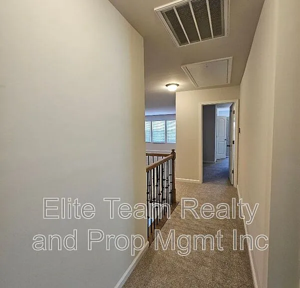 3108 Cheyney Park Dr — Photo 27