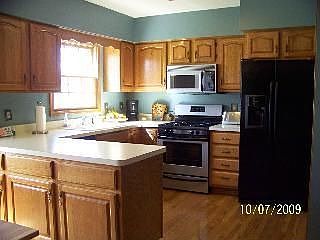 3rd image of 891 Berkshire Ct