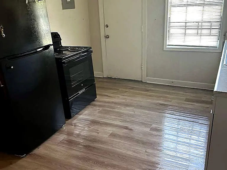 332 W 26th St #332 — Photo 3