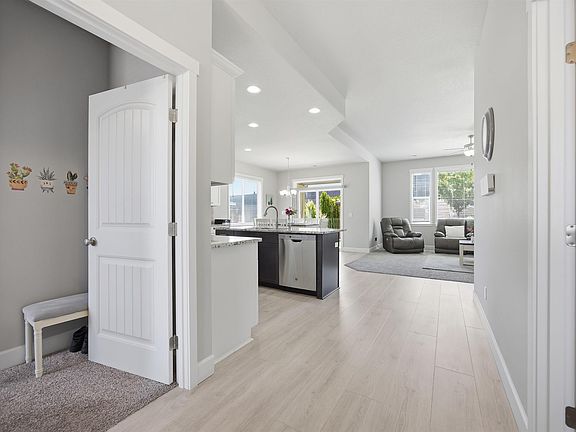 4th image of 7003 W 32nd Ave