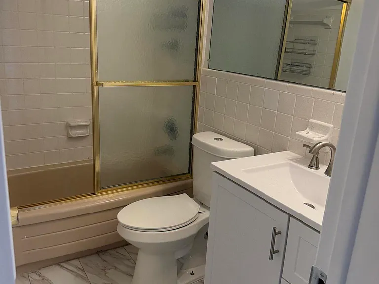 1100 Pine Dr #102 — Photo 10