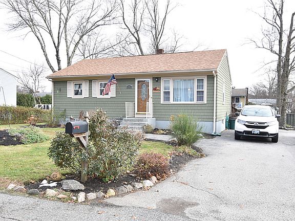 2nd image of 46 Belvedere St