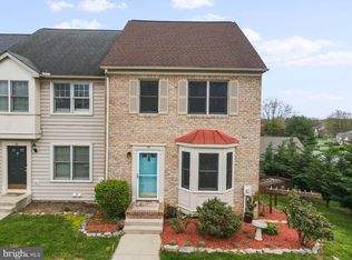 80 Morningside Dr, Falling Waters, WV 25419