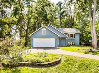 752 Labore Rd, Little Canada, MN 55117