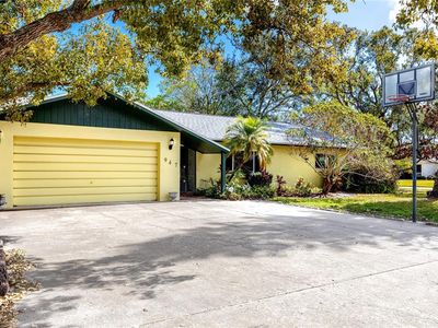 947 Sousa Dr, Largo, FL, 33771