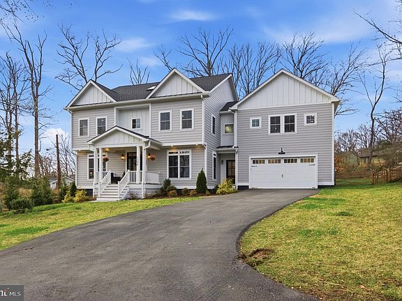 3rd image of 1304 Gahant Rd