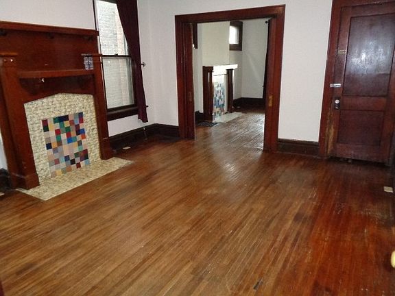 2nd image of 415-417 E 15th Ave #415
