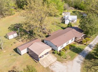 4195 Morrison Creek Rd, Clifton, TN 38425