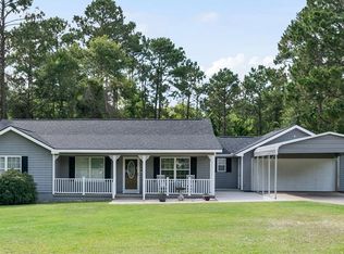 96 Palm Tree Pl, Jesup, GA 31545