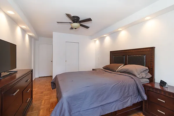 Sold by Owner | media 27