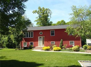 161 Wildflower Dr, Cranston, RI 02921