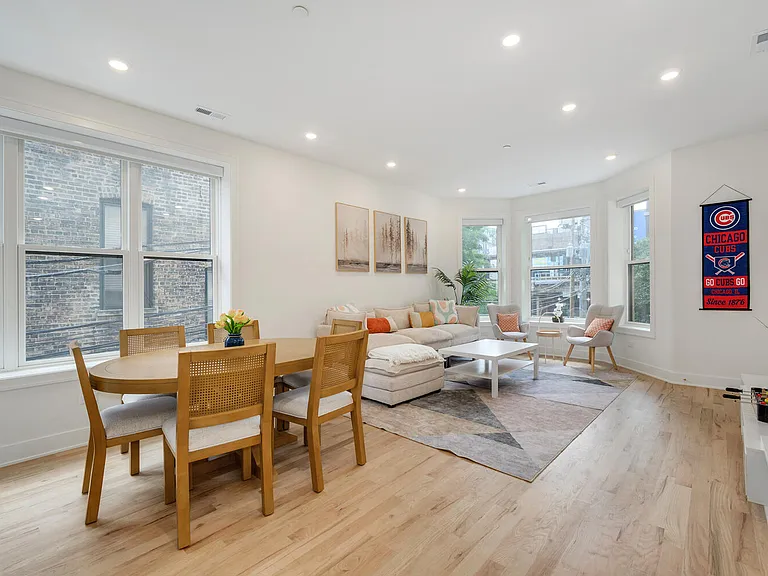 3615 N Wilton Ave #2 — Photo 4