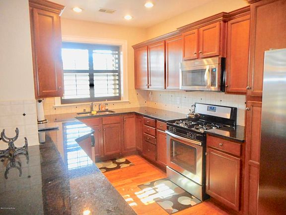 2nd image of 1601 Spring Dr APT 21