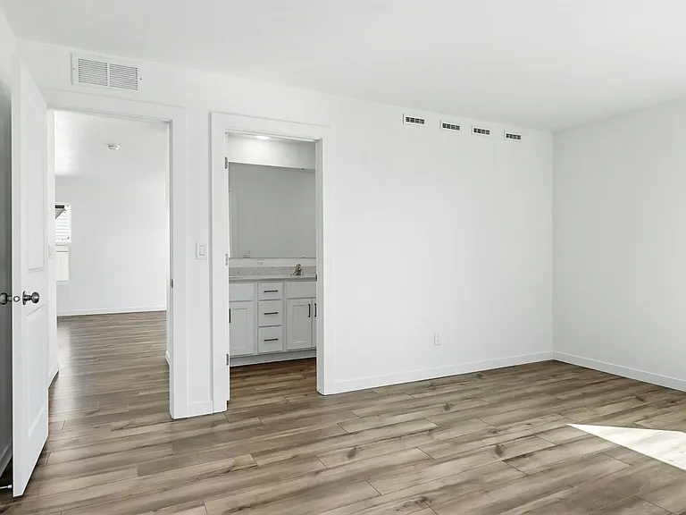 15290 Nimbus Way — Photo 16