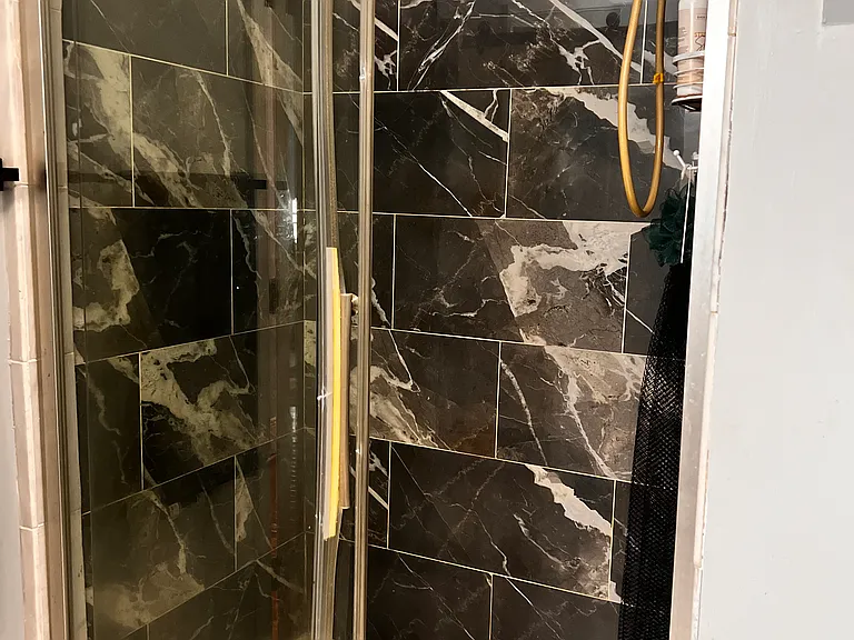 Separate shower