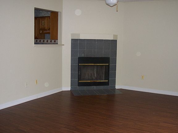 2nd image of 2365 Tina Dr