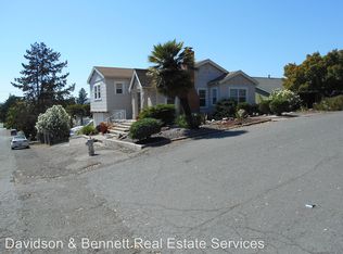 214 E Spring St, Napa, CA 94559