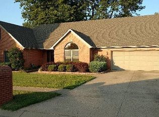 2518 Hillbrooke Pkwy, Owensboro, KY 42303