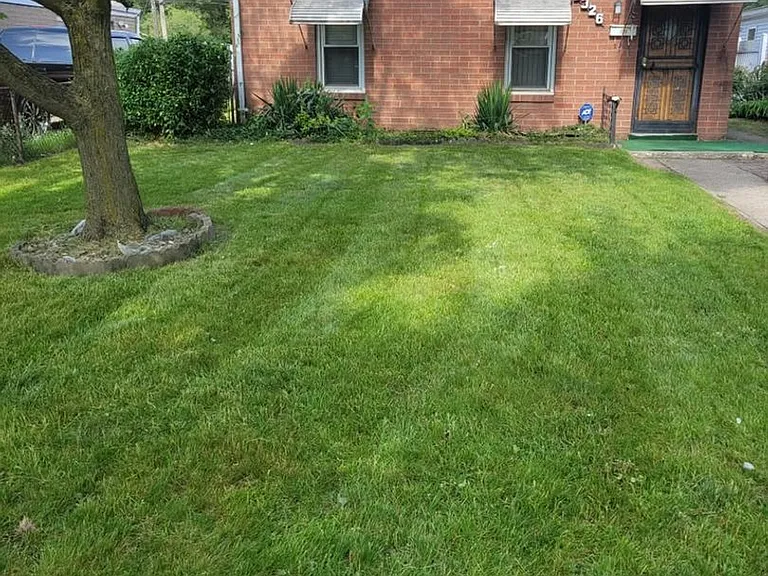 2326 Rhode Island St — Photo 11