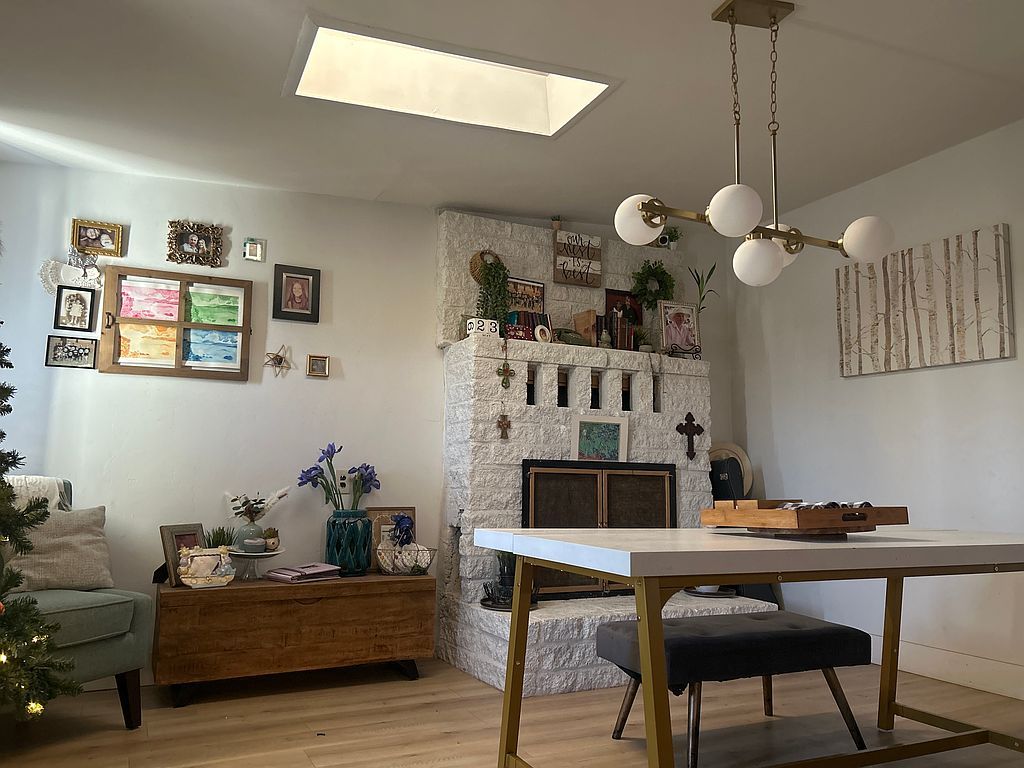1282 W 16th Pl - Property Image
