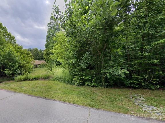 5th image of 60 Ivywood Ln