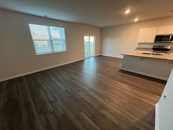 3rd image of 1139 Ridgeford Dr