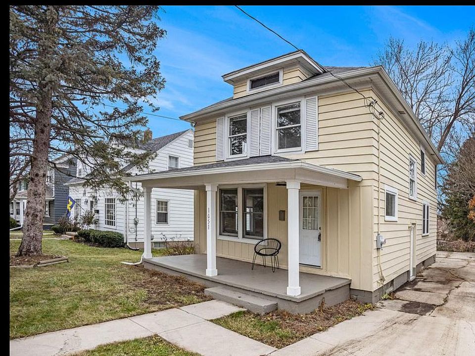 1st image of 1051 Lyon St NE