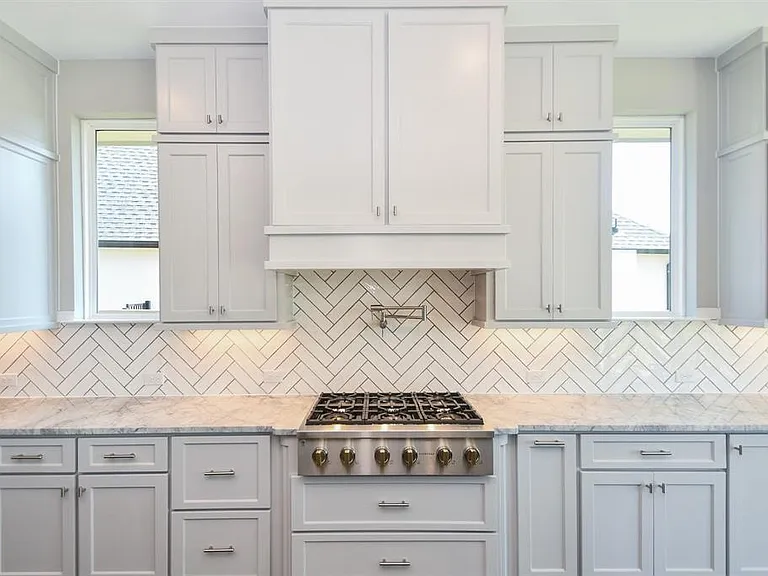 10334 Fountain Shore Dr — Photo 15