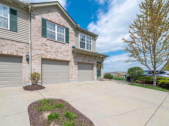 3rd image of 2284 Jackson Ct #104