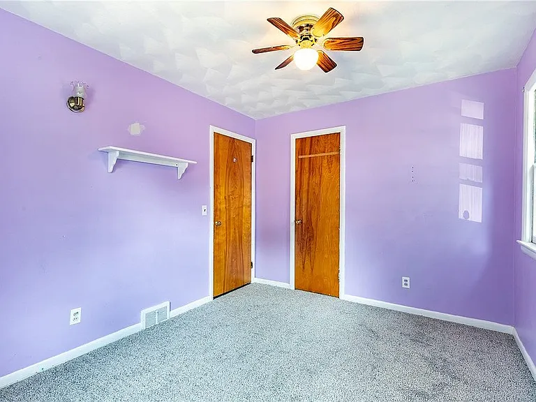 138 Clark Ave — Photo 19