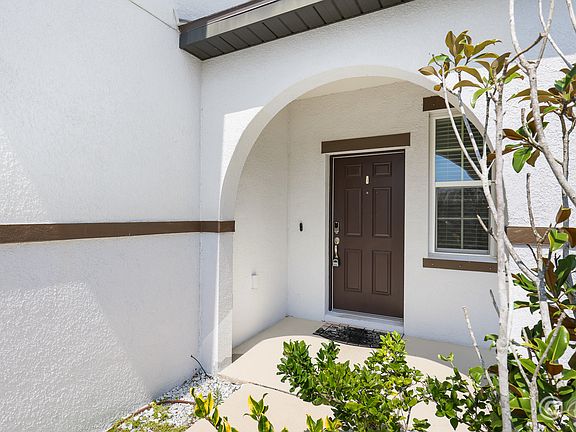 2nd image of 13441 Palmera Vista Dr