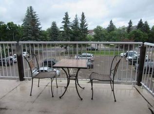 20 Alpine Pl #1A, Saint Albert, AB T8N 3Y2