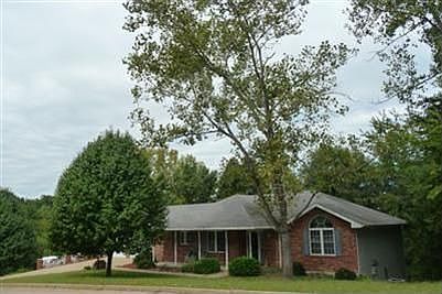1st image of 2324 Yorktown Dr