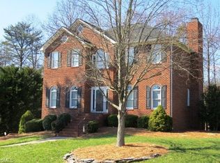 4600 Meeting House Ln, Clemmons, NC 27012