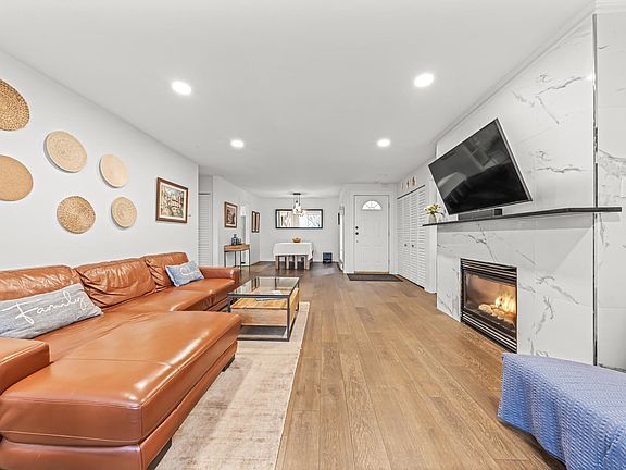 4th image of 2733 Atlin Pl #203