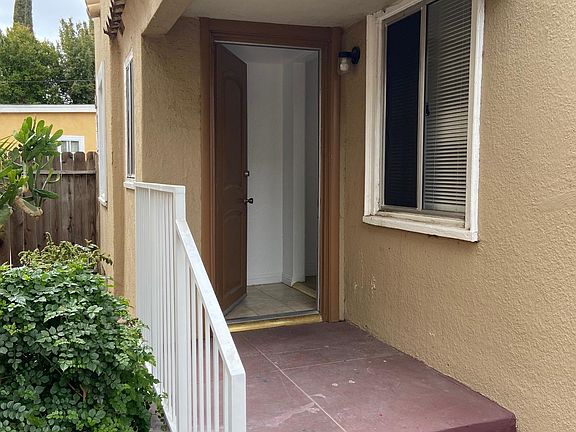 2nd image of 11223 Emelita St #11223