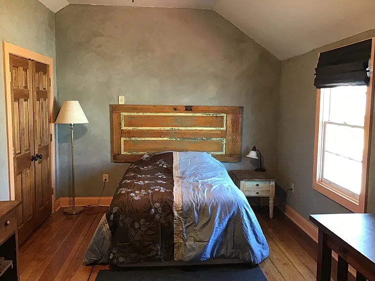 205 Fuller St — Photo 14