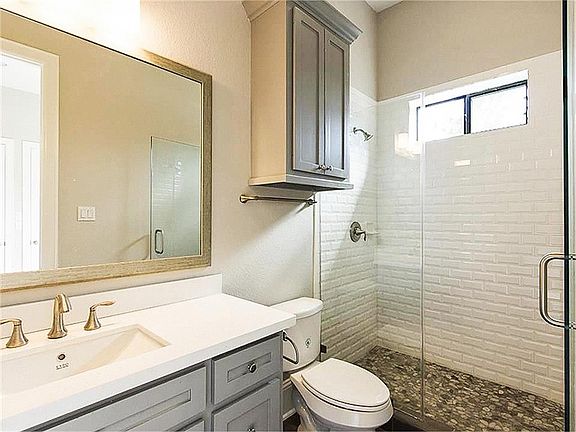 5th image of 4615 Crawford St
