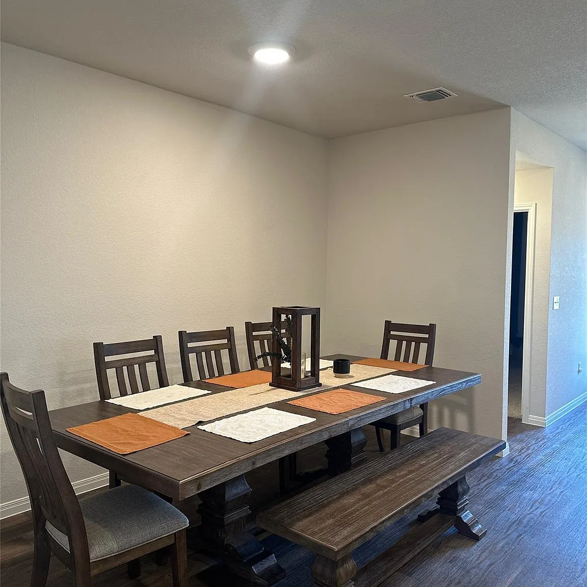 1 bed, 2.0 bath, 1823 sqft, $2,250 — Photo 3