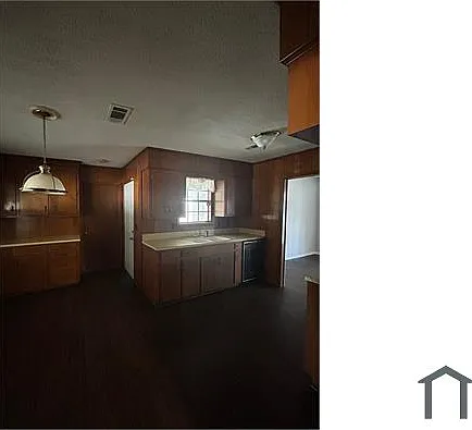 3 bed, 1600 sqft, $1,400 — Photo 2