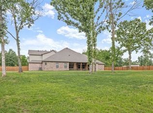 12437 Wildwood Dr, Rogers, AR 72756