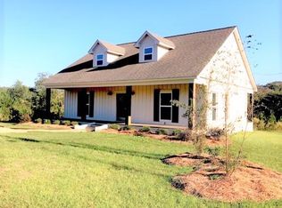 627 New Hope Rd, Mount Olive, MS 39119