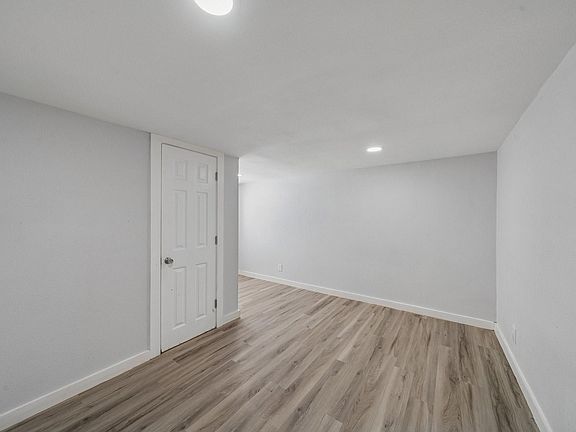 5th image of 1322 Avenue L