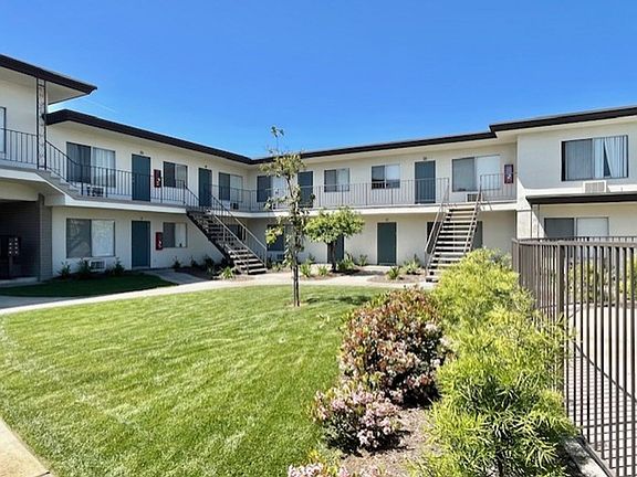 5th image of 11075 Westminster Ave APT 24