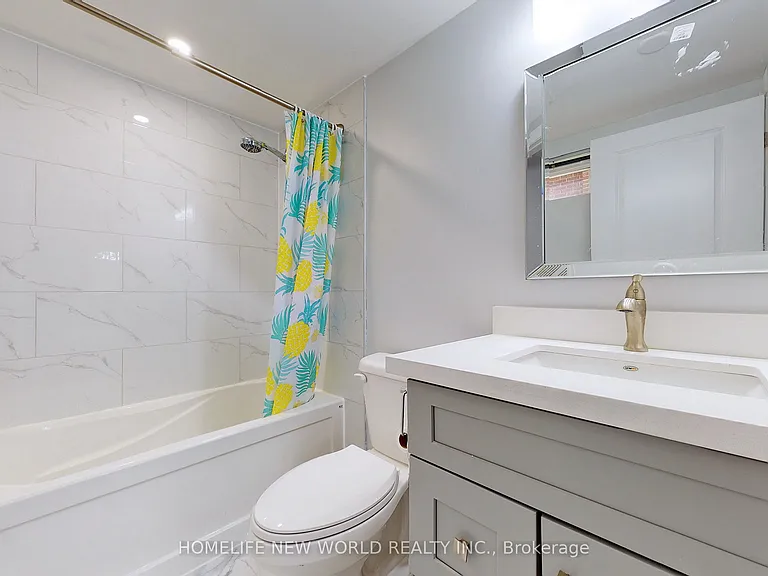 3954 Selkirk Pl #WALKOUT BASEMENT — Photo 13